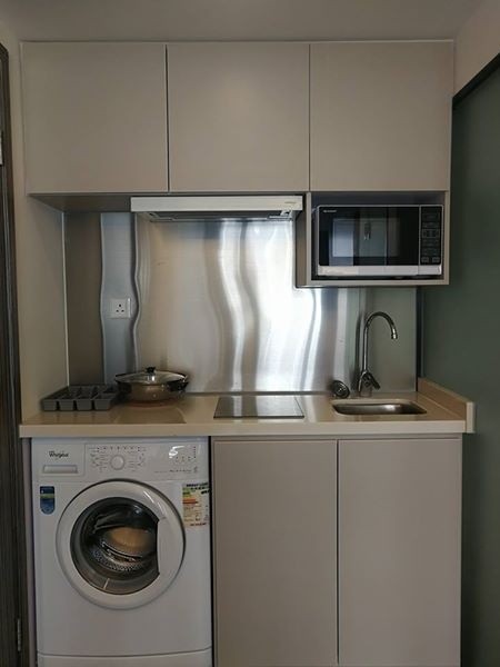 FULLY FURNISHED STUDIO BLOCK 4F, 89 HENNESSY ROAD, WAN CHAI - 灣仔 - 獨立套房 - Homates 香港