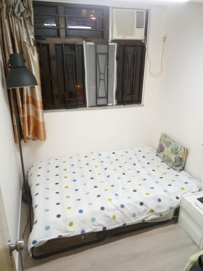 Spacious room in a 2 bedrooms flat (388sq ft) for rent - 太古/西灣河 - 房間 (合租／分租) - Homates 香港