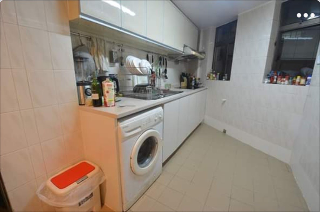  Room in spacious Mid-level/Soho apartment - Mid Level Central/Admiralty - Flat - Homates Hong Kong