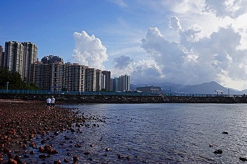 馬鞍山共居房間出租 有床, 床墊, 木衣櫃, 書桌, 椅子, TV, 冷氣機-租房 - 馬鞍山 - 房間 (合租／分租) - Homates 香港