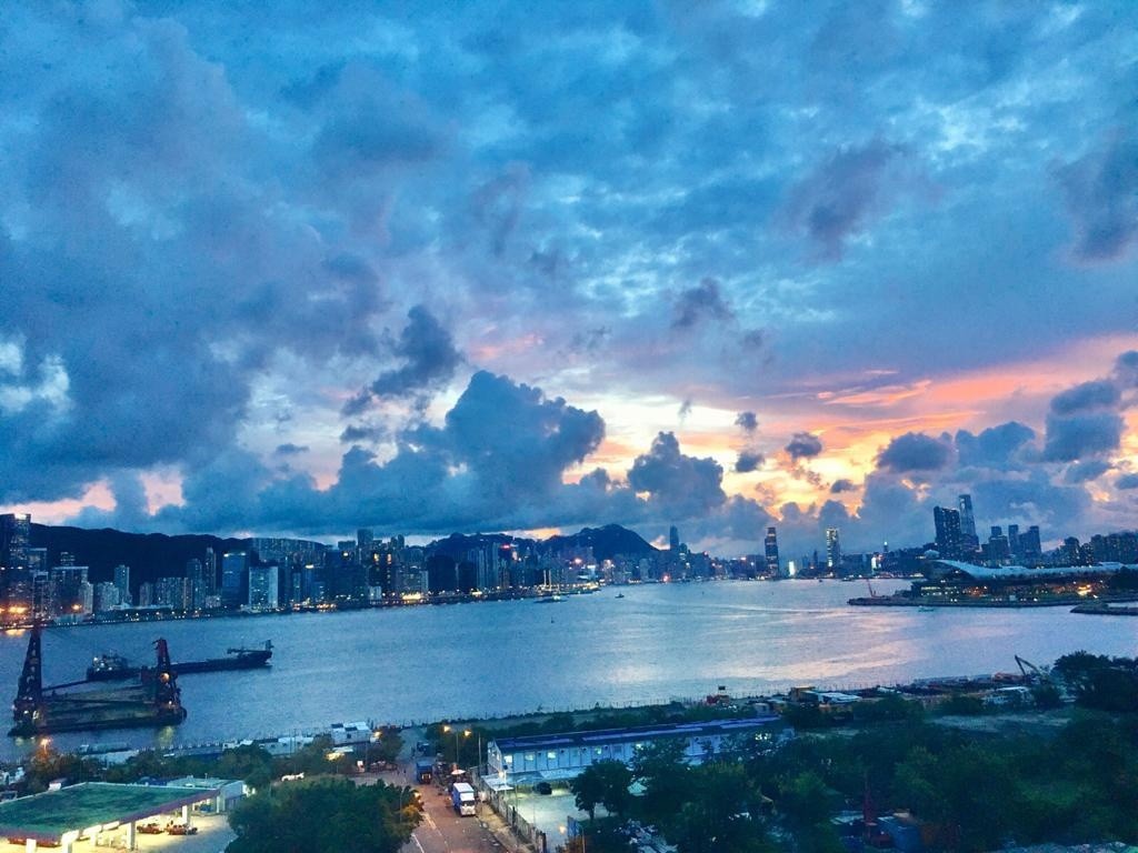 向南全海景(維港)多窗高採光 -- 房間分租 Victoria harbour view huge window room - 油塘/藍田 - 房間 (合租／分租) - Homates 香港