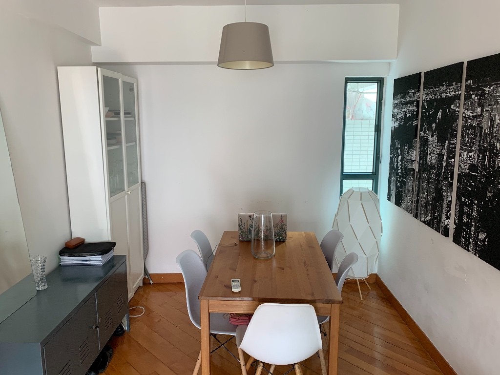 Bright, spacious room available in Sai Ying Pun - 上環/中環 - 房間 (合租／分租) - Homates 香港