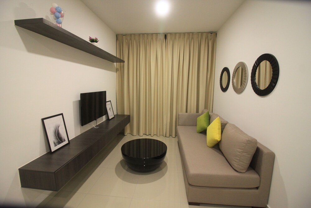 highrise, open view, furnished and ready to move in - 大角咀 - 住宅 (整間出租) - Homates 香港