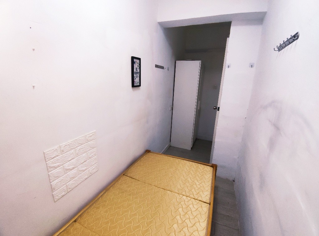 深水埗長樂大廈 Male Coliving Space - Sham Shui Po - Bedroom - Homates Hong Kong