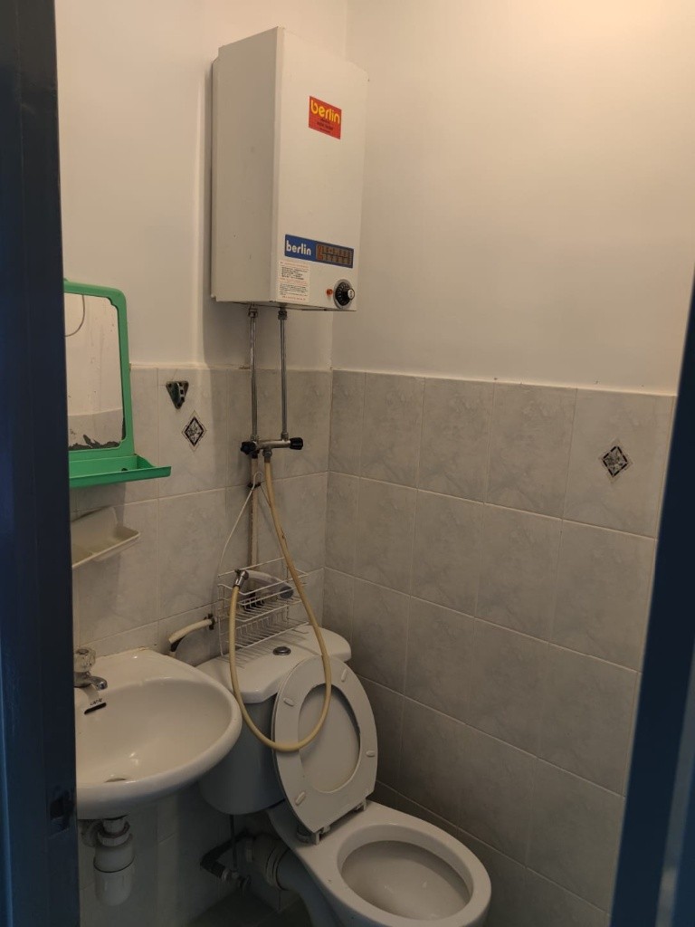 湾仔保和大廈套房連獨立洗手廁所出租Wanchai Po Wo Building suite with toilet and separate toilet for rent - 灣仔 - 住宅 (整間出租) - Homates 香港