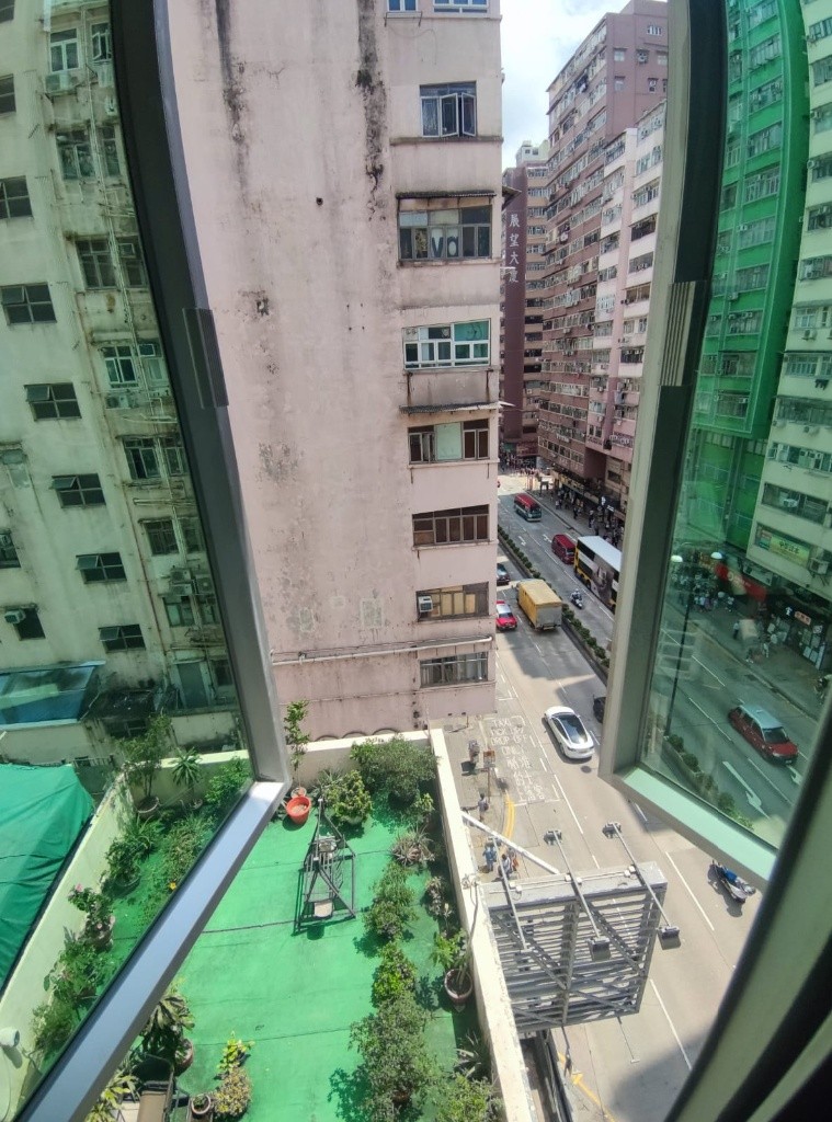 油麻地寶翠大廈 $5500(男生共居)Yau Ma Tei Coliving(Big room) - 旺角/油麻地 - 房間 (合租／分租) - Homates 香港