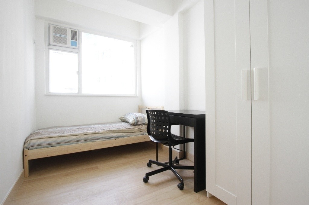 whatsapp 6134 6324 1 Bedroom available in Flatshare $5900 all amenities incuded 2 min walk to Quarry Bay station Cozy and Convenient  - 鰂魚涌 - 住宅 (整間出租) - Homates 香港