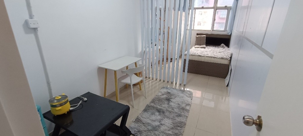 Sham Shui Po female Coliving space  Cheung Sha Building - 深水埗 - 房間 (合租／分租) - Homates 香港