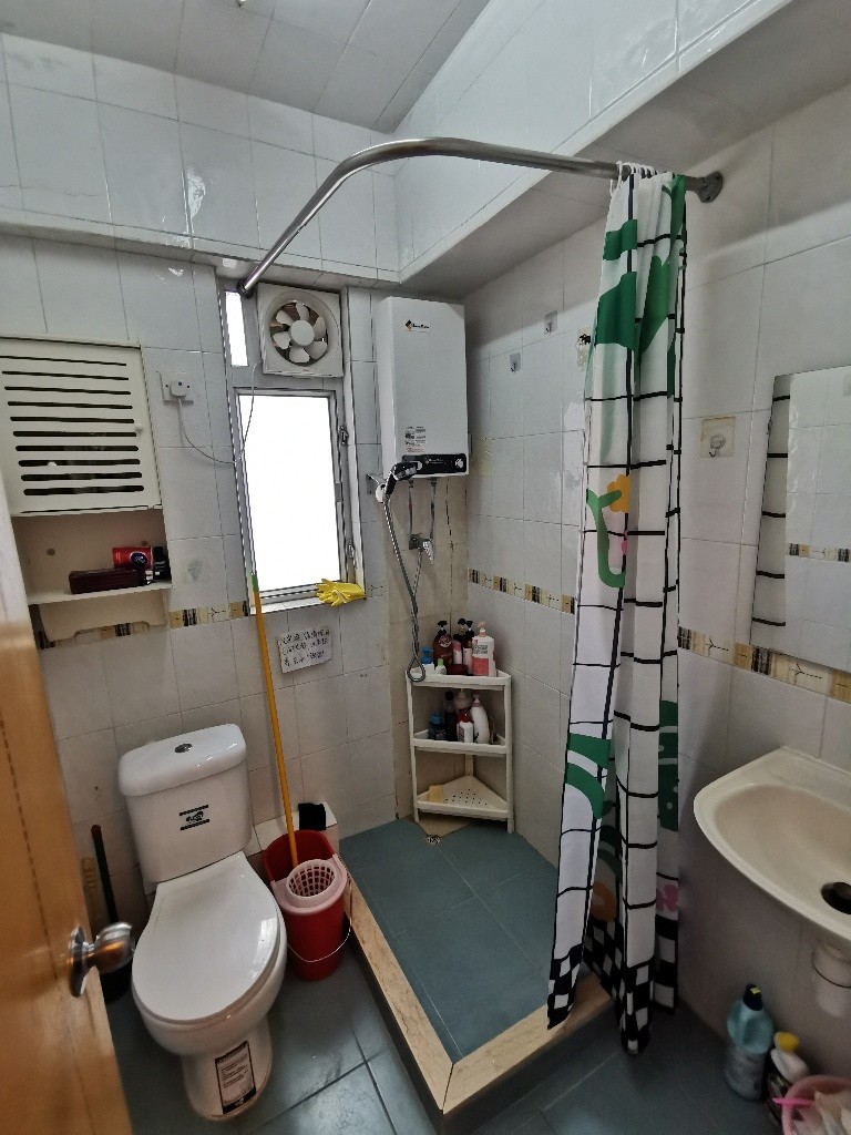 只租女仔 共用廚廁 包傢俬上網 只收WhatsApp 55435665 - Mong Kok/Yau Ma Tei - Bedroom - Homates Hong Kong