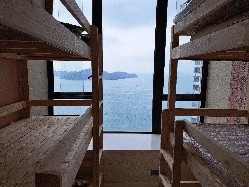 海景單人床出租 SINGLE BED FOR RENT price is for single bed only 定價是單人床位！[單人房SINGLE ROOM IS $5500!] 提供衣服收納！ - 薄扶林/海怡 - 床位 (合租／分租) - Homates 香港