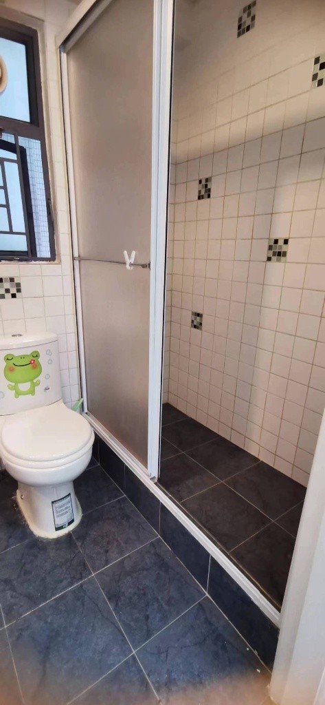 F016 Ma On Shan Female Coliving Space ( private Toilet @ Room)- RmD - Ma On Shan - Bedroom - Homates Hong Kong