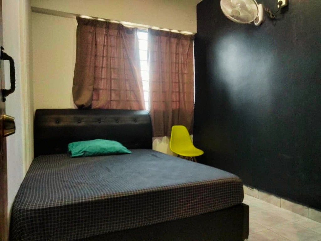 Cozy Muslim Unit Room for Rent 📿 Prime Location: 2 Min Walk to LRT PWTC! 🚄 - Wilayah Persekutuan Kuala Lumpur - Flat - Homates Malaysia