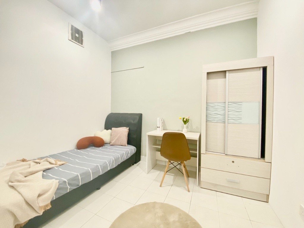 Prime Location Room 📍 with LRT PWTC and Sunway Putra Mall Access - Only 2 Min Walk 🚶‍♀️ - Wilayah Persekutuan Kuala Lumpur - 房間 (合租／分租) - Homates 馬來西亞