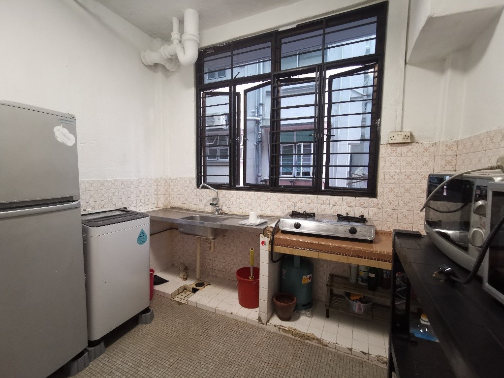 Immediate Available- Common Room/Strictly Single Occupancy/no Owner Staying/No Agent Fee/Cooking allowed / Tiong bahru / Outram MRT - Outram 歐南 - 分租房間 - Homates 新加坡