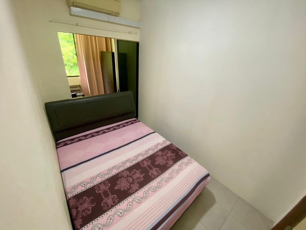 Available  Immediate - Common Room/Strictly Single Occupancy/no Owner Staying/No Agent Fee/Cooking allowed/Near Somerset MRT/Newton MRT/Dhoby Ghaut MRT ________________________________________________ - Homates Singapore