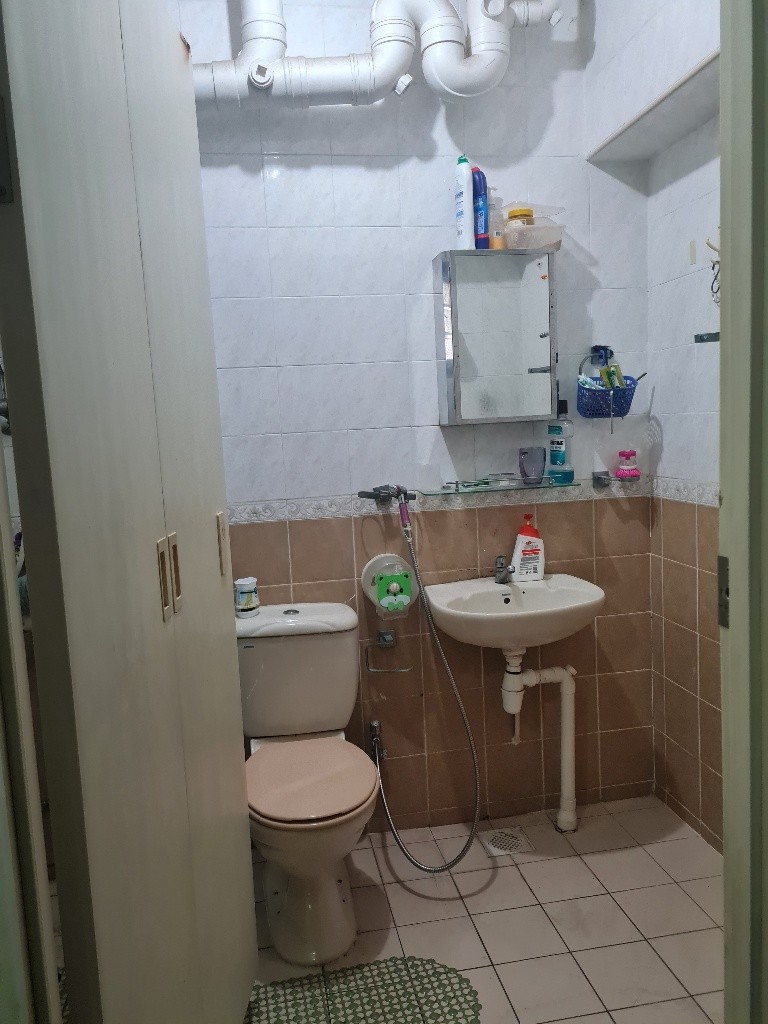 Master room available near boonlay MRT - Jurong West - Flat - Homates Singapore