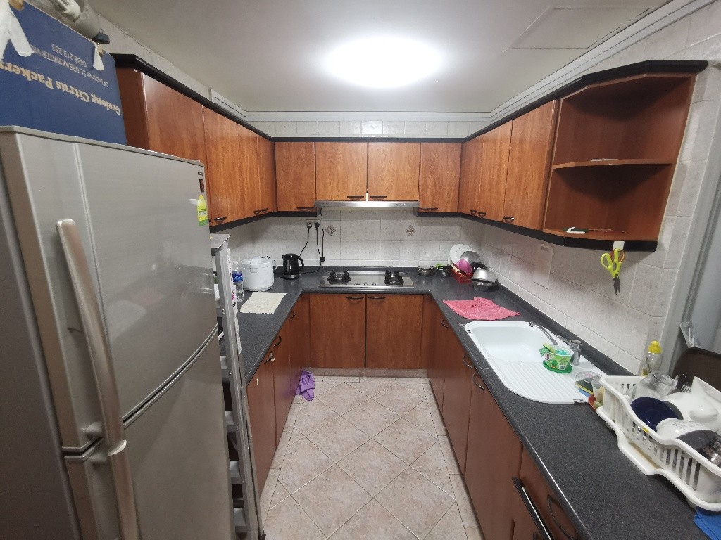 Available  Immediate - Common Roomy/Wifi/Fully Air-con/No Owner Staying/No Agent Fee/Cooking allowed/Near Newton MRT/Near Orchard MRT/Stevens MRT - Newton 纽顿 - 分租房间 - Homates 新加坡