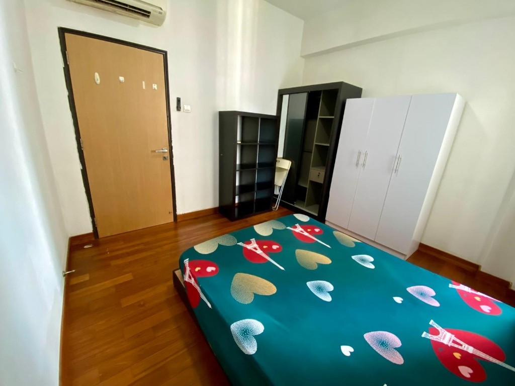 Available 21 Sep-Common Room/1 or 2 person stay/Wi-Fi/No owner staying/No Agent Fee / Cooking allowed/Near Toa Payoh/ Boon Keng / Novena MRT  - Toa Payoh - Bedroom - Homates Singapore