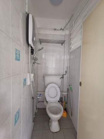 Available 22 Sep/Common Room/FOR 1 PERSON STAY ONLY/Wifi/No window/Light cooking allowd/No owner staying/No Agent Fee/Near Novena MRT/Toa Payoh MRT/Caldecott MRT - Braddell 布萊徳 - 分租房間 - Homates 新加坡