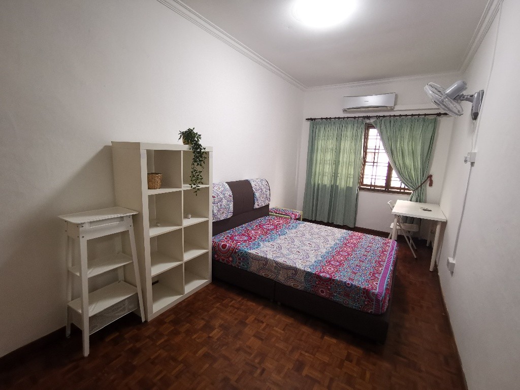 Available 8 Sep/Common Room/FOR 1 PERSON STAY ONLY/Wifi/No window/Light cooking allowd/No owner staying/No Agent Fee/Near Novena MRT/Toa Payoh MRT/Caldecott MRT - Novena - Bedroom - Homates Singapore