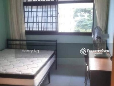 Woodlands-Admiralty MRT Common Room for Rent (Couple) - Woodland 738344