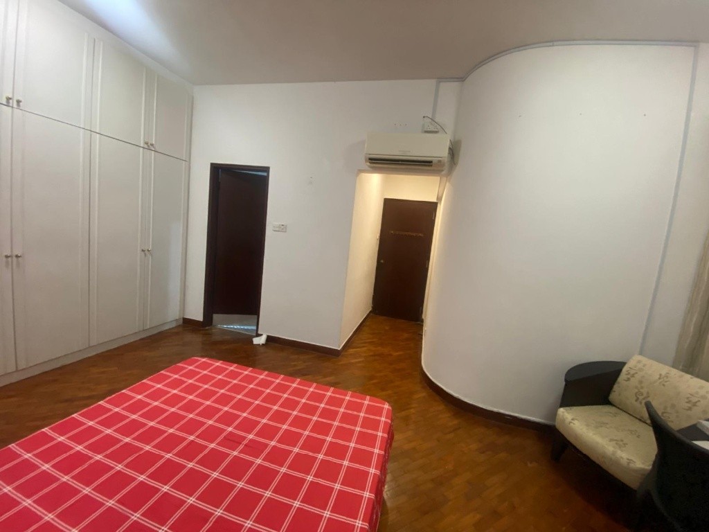 BALESTIER REGENCY Master Bed Room /No Owner Staying/Fully Furnished /WIFI/Own Bathroom/allowed Light Cooking/ Balestier / Toa Payoh/Novena MRT/Available 6 Sep  - Novena 諾維娜 - 分租房間 - Homates 新加坡