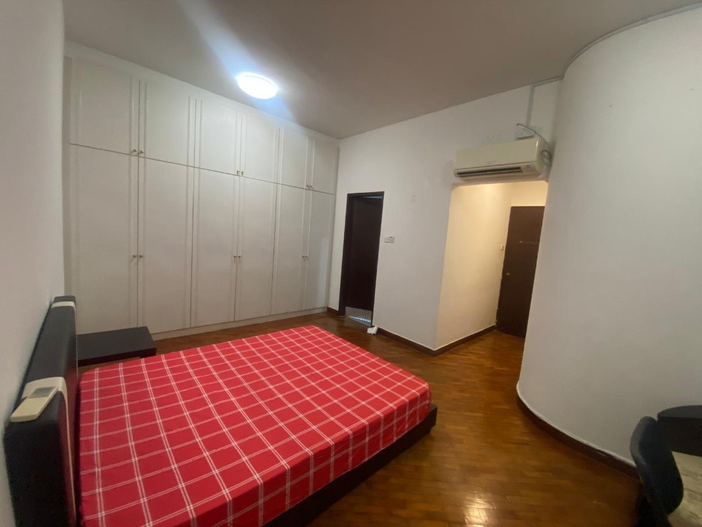 BALESTIER REGENCY Master Bed Room /No Owner Staying/Fully Furnished /WIFI/Own Bathroom/allowed Light Cooking/ Balestier / Toa Payoh/Novena MRT/Available 6 Sep  - Novena 諾維娜 - 分租房間 - Homates 新加坡