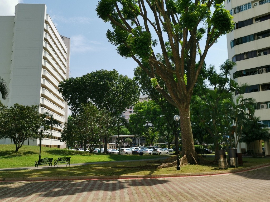 Room for Rent / Jurong East MRT / Deluxe Queen Room / 1-2 Pax Stay / Available Immediate/RM1 - Jurong East 裕廊東 - 分租房間 - Homates 新加坡