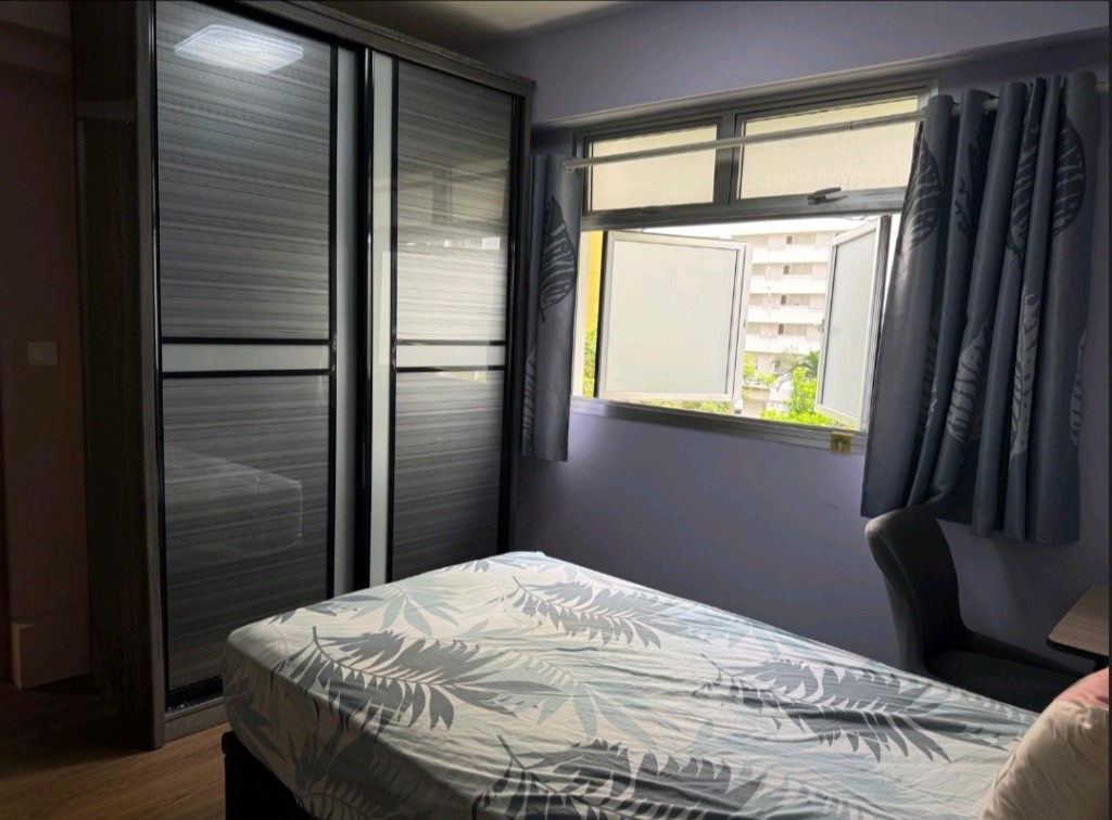 主人房出租 Master bedroom+ bathroom @ $950 - Punggol 榜鵝 - 分租房間 - Homates 新加坡