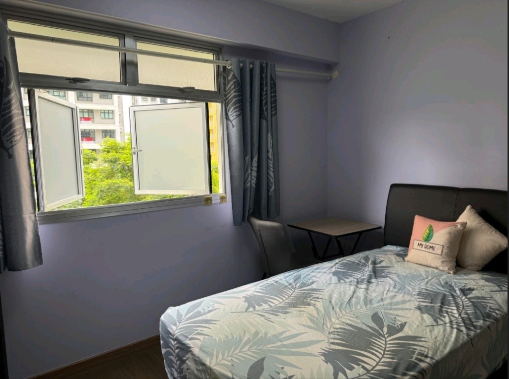 主人房出租 Master bedroom+ bathroom @ $950 - Punggol 榜鵝 - 分租房間 - Homates 新加坡
