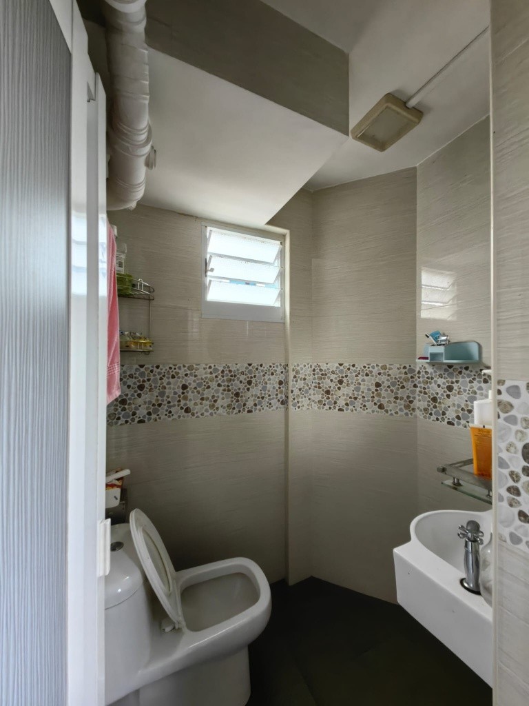 [FOR RENT] Blk 264 Jurong East St 24 - Mid Floor - Available Immediately - Jurong East 裕廊东 - 分租房间 - Homates 新加坡