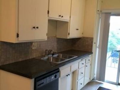 $1050 Seeking Roommate - Spacious 2 bed/2 bath available ASAP!  - AGOURA