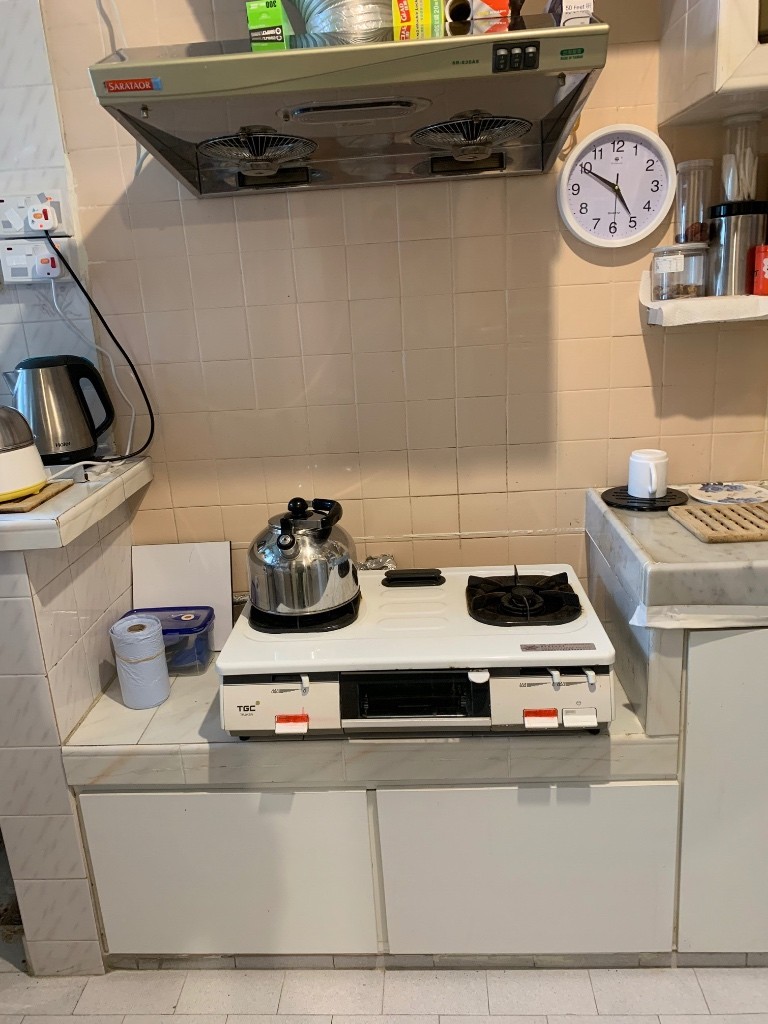 FEMALE SINGLE ROOM FOR RENT with Full Facilities. 4 window s, mountain  Greek view  and facing to South side direction! - Sha Tin/Fo Tan - Bedroom - Homates Hong Kong