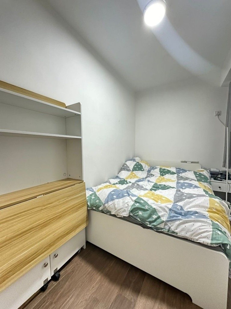 1月-搵1名roommate合租-灣仔單幢式新淨兩房兩廳 - Wan Chai - Bedroom - Homates Hong Kong