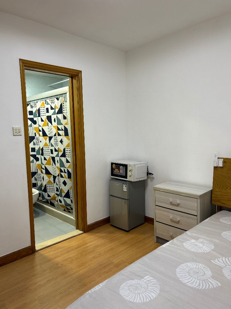 業主直租-免中介費。拎包入住，近地鐵站，近香港大學。 - Pok Fu Lam/South Horizons - Bedroom - Homates Hong Kong