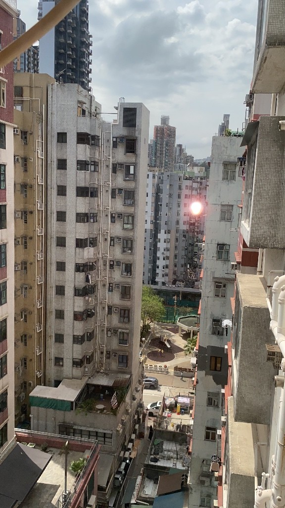 長沙灣 洋樓合租 - Cheung Sha Wan - Bedroom - Homates Hong Kong