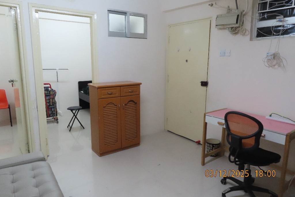 黃大仙，金鳳樓，中層2房廳。實用 374方尺。有家電及稼私。全包：$12,500。  - 黃大仙 - 住宅 (整間出租) - Homates 香港