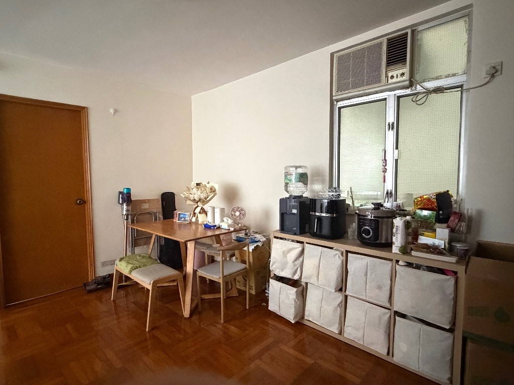 九龍地王，步行3分鐘港鐵站，500呎面積，極具空間感 - 九龍灣 - 房間 (合租／分租) - Homates 香港