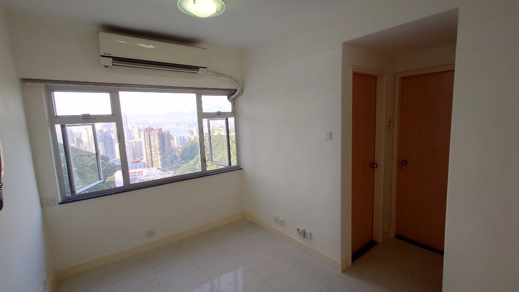【業主自讓免佣】柴灣山翠苑高層 山海雙景 即租即住[Direct from Owner - No Commission] High-Floor Flat with Mountain &amp; Sea Views at Tsui Pui House, Shan Tsui Court, Chai Wan - 柴灣 - 住宅 (整間出租) - Homates 香港