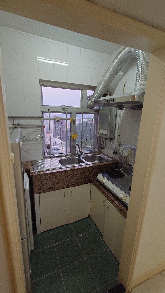 【業主自讓免佣】柴灣山翠苑高層 山海雙景 即租即住[Direct from Owner - No Commission] High-Floor Flat with Mountain &amp; Sea Views at Tsui Pui House, Shan Tsui Court, Chai Wan - 柴灣 - 住宅 (整間出租) - Homates 香港