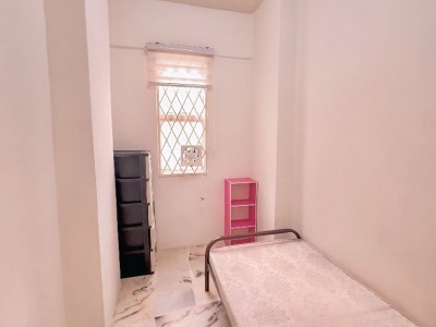 NON SHARING ROOM - Gurney Haight Condominium 