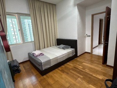 Room available in 3BHK, only 1 owner living  - Suasana sentral loft condominium 