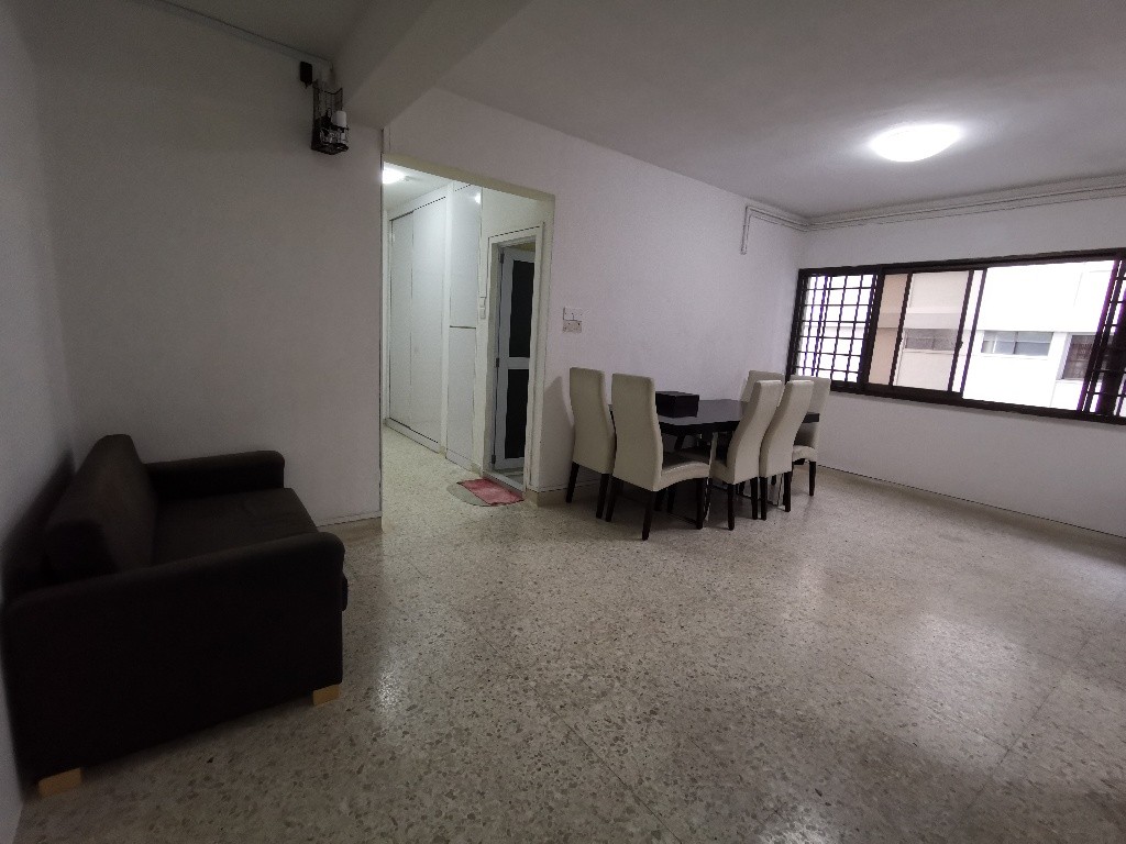 Immediate Available - Master bed Room/Strictly Single Occupancy/no Owner Staying/No Agent Fee/Cooking allowed/Near Braddell MRT/Marymount MRT/Caldecott MRT - Caldecott 加利谷 - 整个住家 - Homates 新加坡