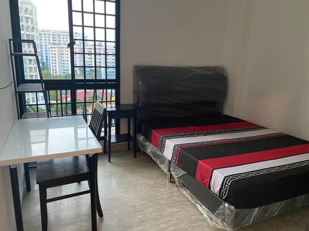 Available 15 Sep - Common  Room/1 Person Stay Only/No Owner Staying/Fully Furnished with Bed/Wardrobe/WIFI/Air-con/2 Shared Bathrooms/allowed Cooking/ Toa Payoh MRT and Novena MRT       - Toa Payoh 大巴 - Homates 新加坡