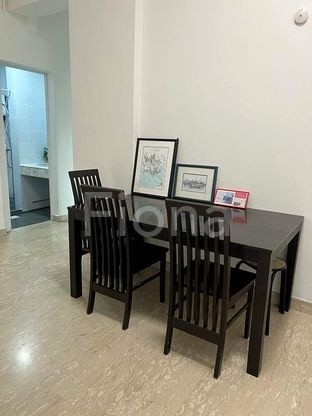 Available 15 Sep - Common  Room/1 Person Stay Only/No Owner Staying/Fully Furnished with Bed/Wardrobe/WIFI/Air-con/2 Shared Bathrooms/allowed Cooking/ Toa Payoh MRT and Novena MRT       - Toa Payoh 大巴 - Homates 新加坡