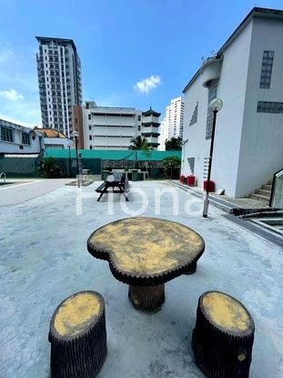 Available 15 Sep - Common  Room/1 Person Stay Only/No Owner Staying/Fully Furnished with Bed/Wardrobe/WIFI/Air-con/2 Shared Bathrooms/allowed Cooking/ Toa Payoh MRT and Novena MRT       - Toa Payoh 大巴 - Homates 新加坡