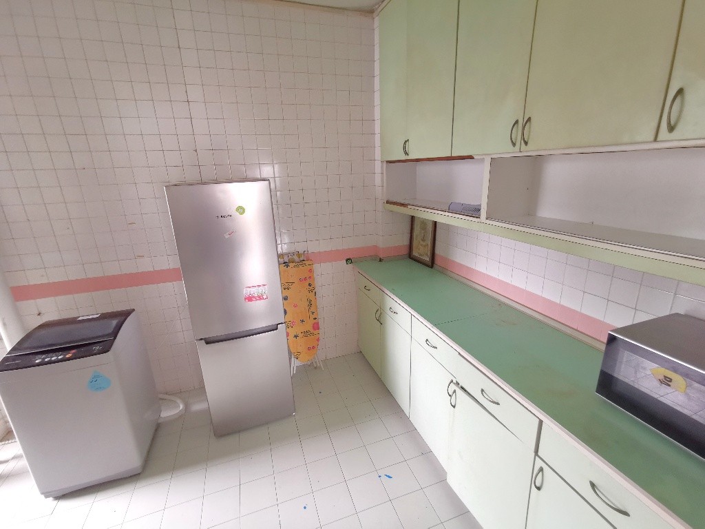 Near Somerset MRT / Dhoby Gaut Mrt / Orchard / Common Room for Rent/ Available Immediate/ No Agent Fee - Newton 纽顿 - 分租房间 - Homates 新加坡