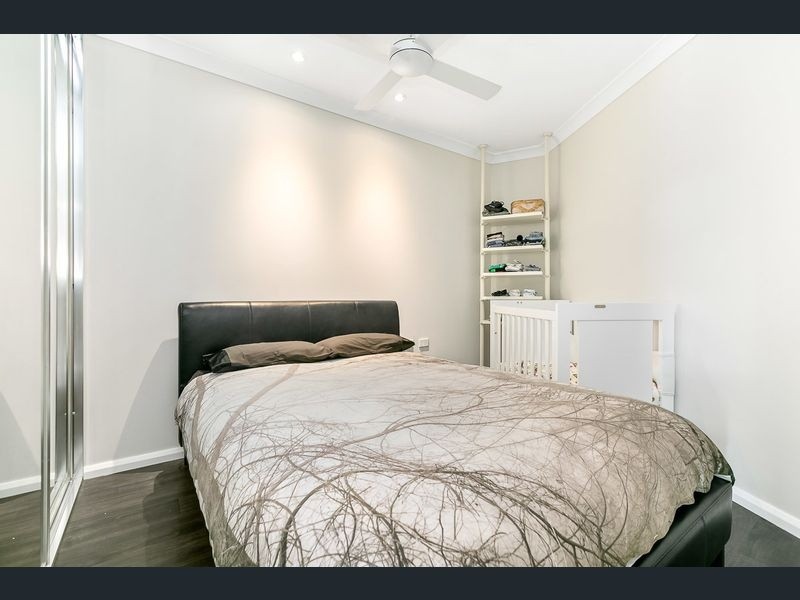 fully furnished studio room for rent at 106 Jurong East Street 13, Singapore 600106 - Jurong East - Studio - Homates Singapore