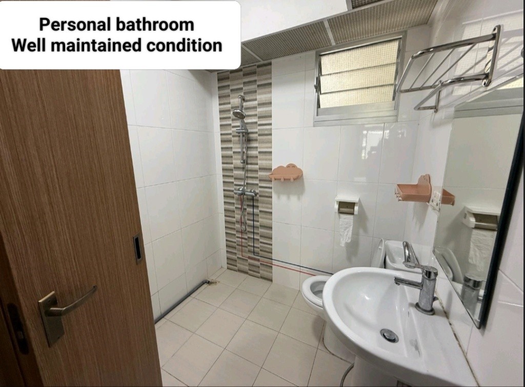 $550 x 2 females = $1100 - Punggol - Bedroom - Homates Singapore