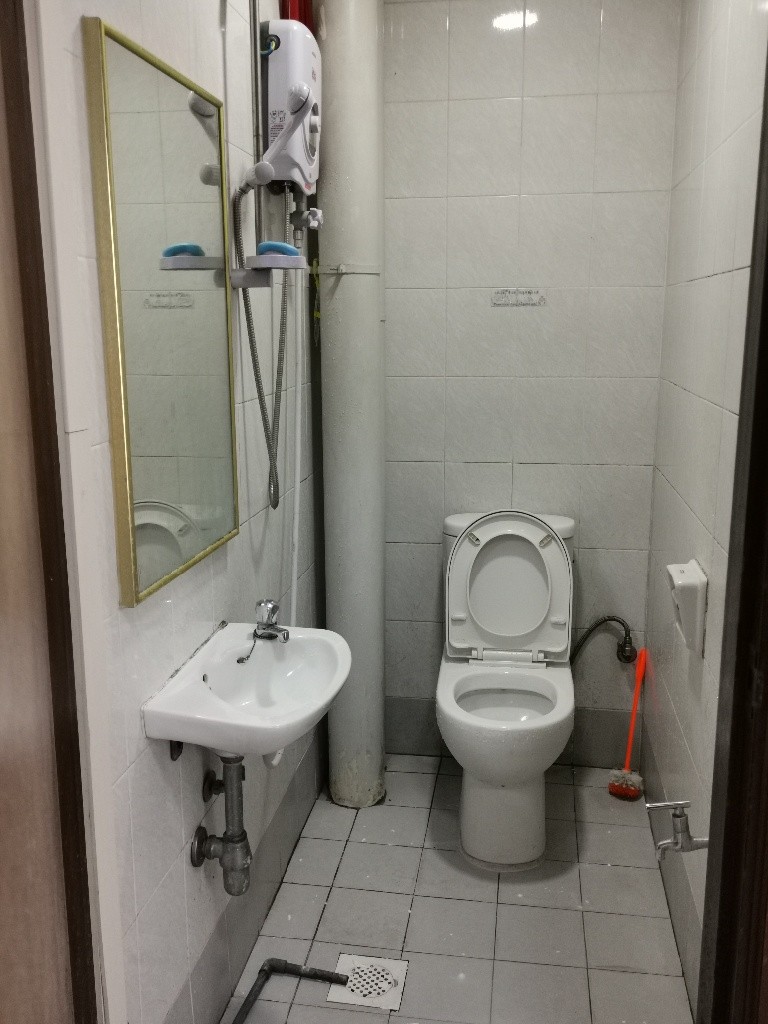 Room for rent / Ritz Mansion/ TOA PAYOH, NOVENA BOON KENG, THOMSON MRT / Common room / Available 13 Dec - Toa Payoh - Flat - Homates Singapore